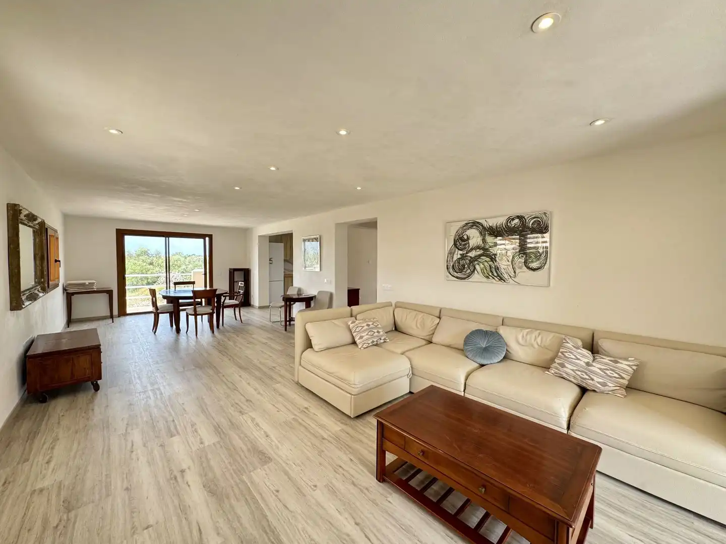 Sala de estar de Finca rústica de alquiler en Santanyí con Aire acondicionado, Calefacción y Jardín privado