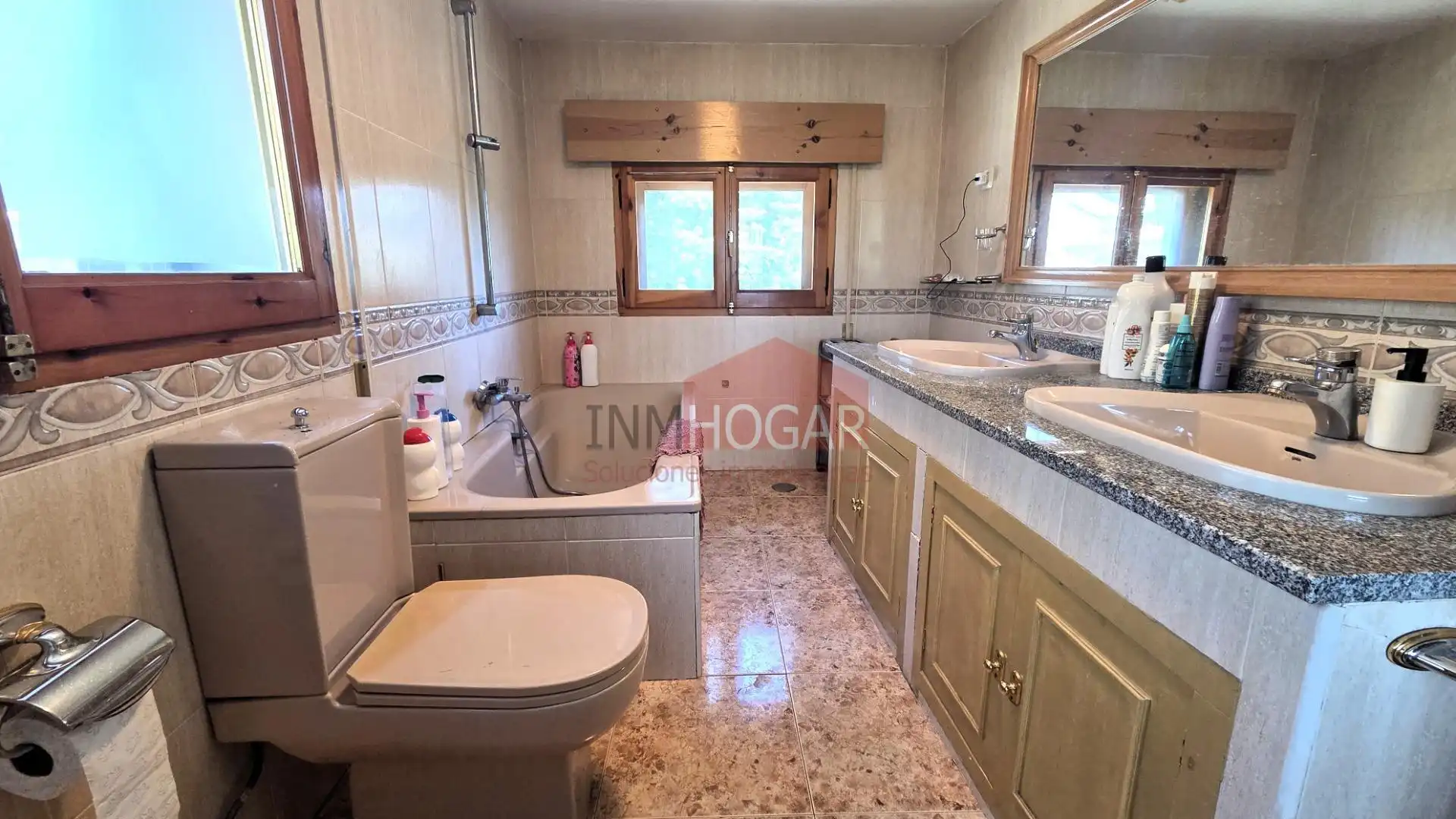 Baño de Casa o chalet en venta en Herradón de Pinares con Calefacción, Jardín privado y Terraza