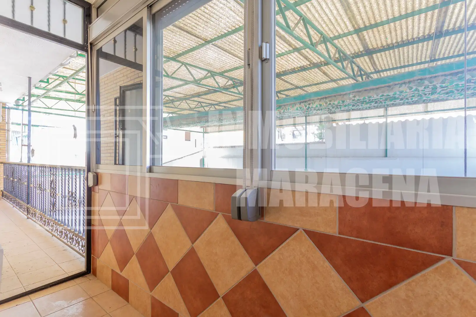 Exterior view of Houses for sale in Granada  with Air Conditioner, Terrace and Oven
