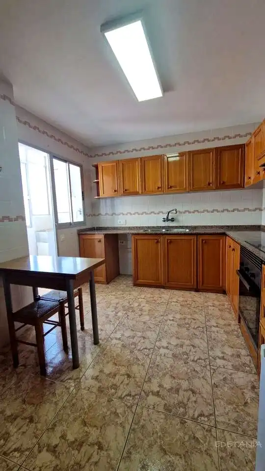 Cocina de Piso en venta en Alfara del Patriarca con Aire acondicionado, Trastero y Amueblado