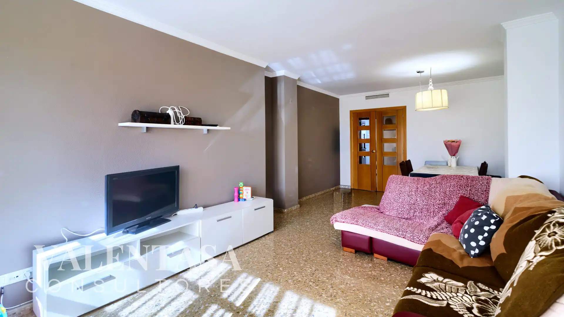 Living room of Flat for sale in Valencia  with Furnished and Community pool