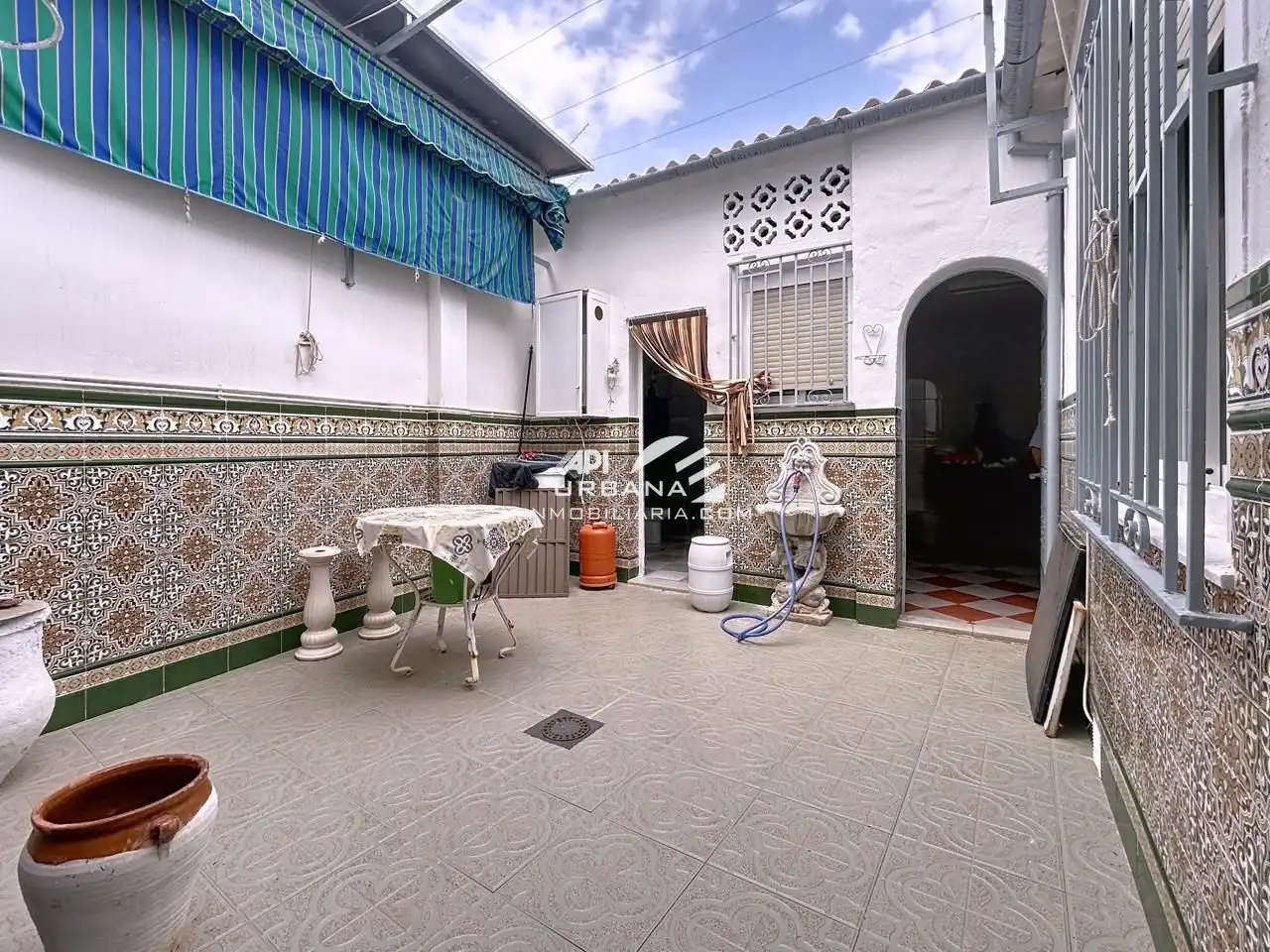 Vista exterior de Casa o chalet en venta en Lucena con Terraza
