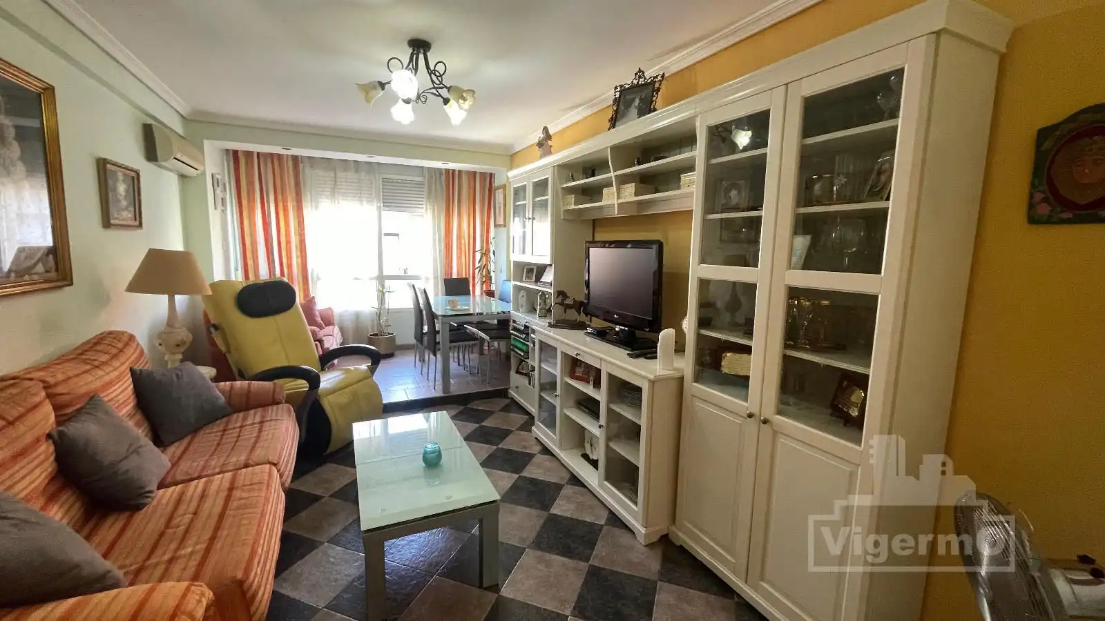 Living room of Flat for sale in Torrejón de Ardoz  with Air Conditioner, Heating and Terrace