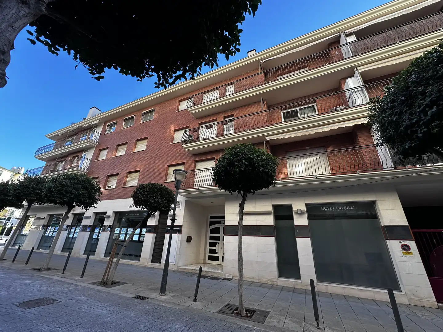 Flat with terrace for sale in Port - Horta de Santa María