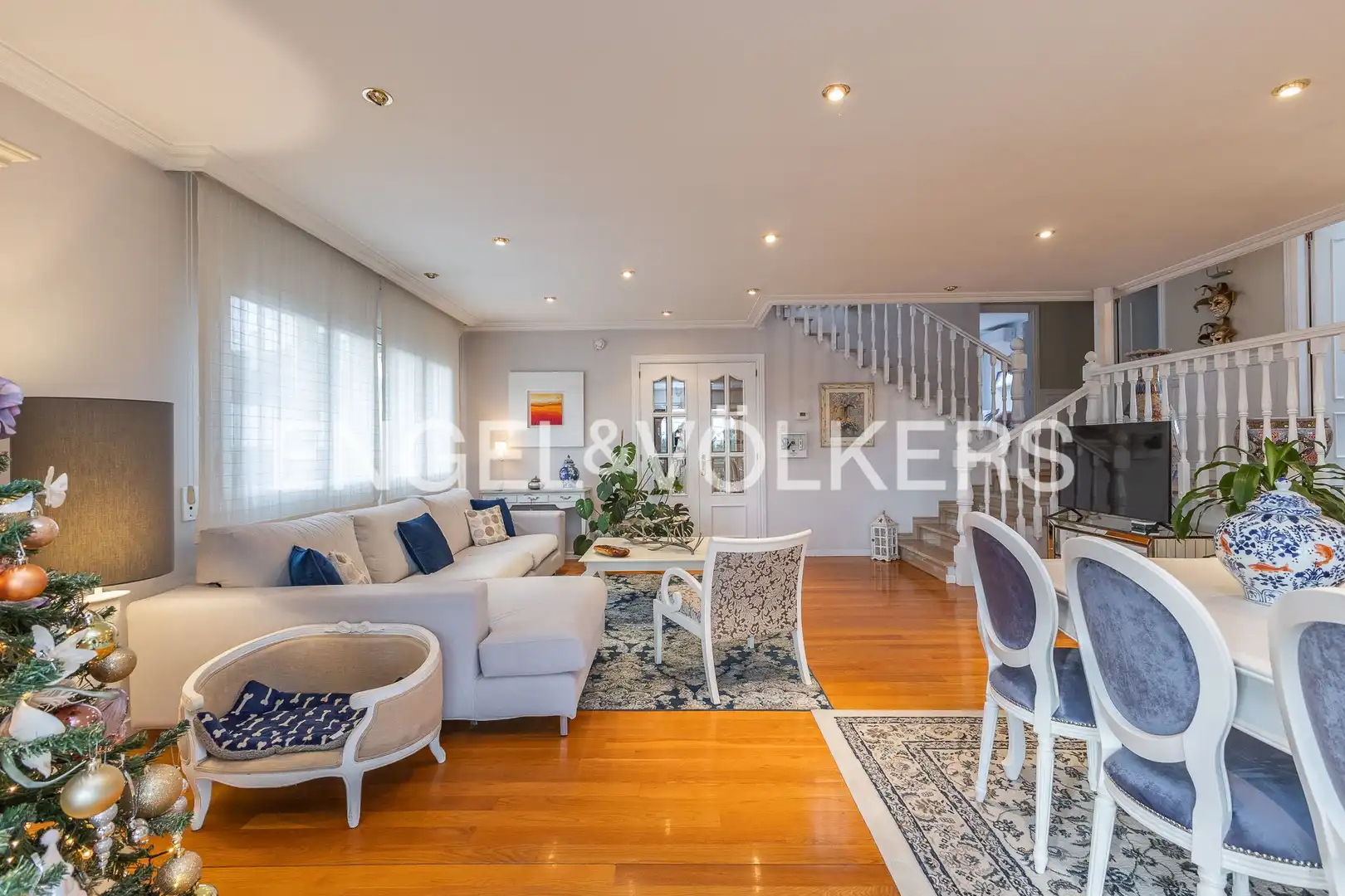 Vista exterior de Casa o chalet en venta en Castellar del Vallès con Aire acondicionado, Calefacción y Jardín privado