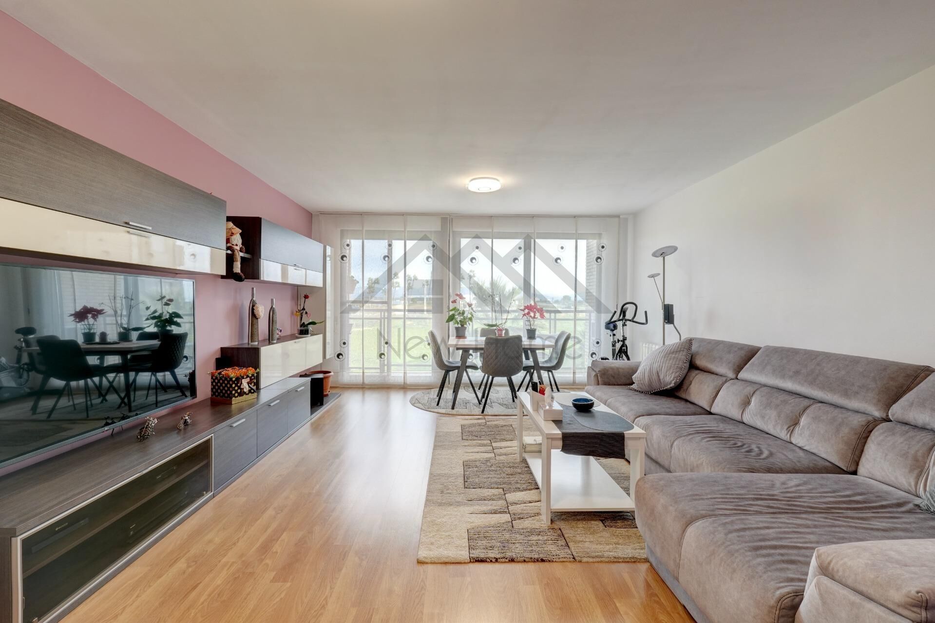 Sala d'estar de Dúplex en venda en La Pobla de Vallbona amb Terrassa, Traster i Balcó