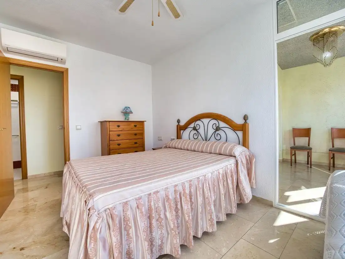 Apartamento con piscina en venta en Avenida del Municipi 12, imagen 17