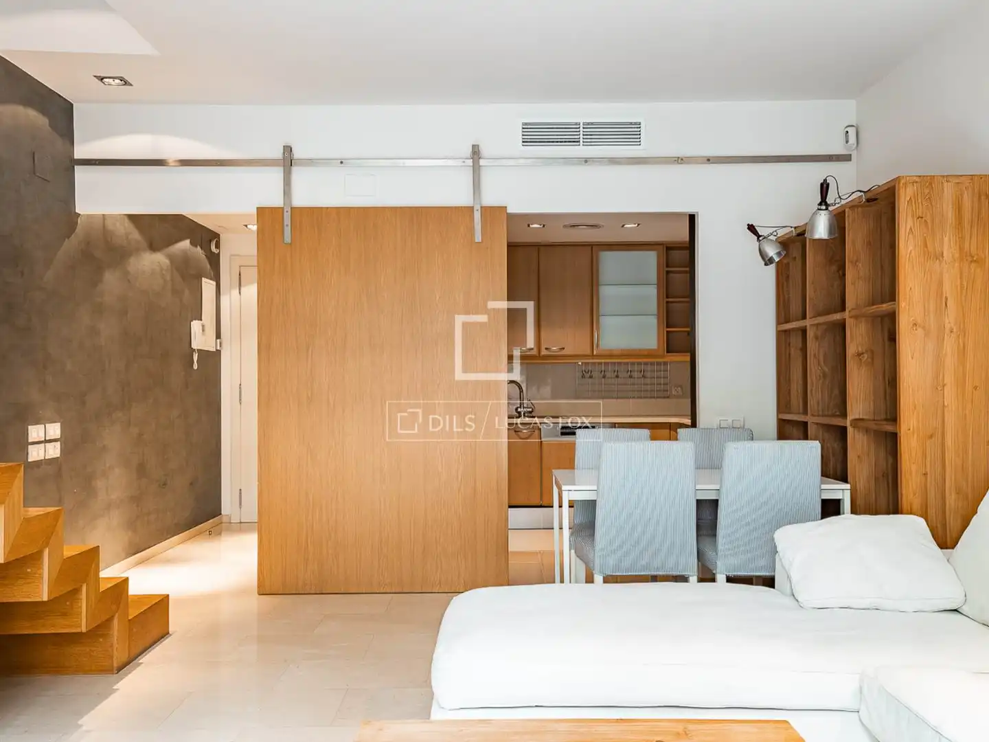 Sala de estar de Piso de alquiler en Barcelona con Aire acondicionado, Calefacción y Parquet