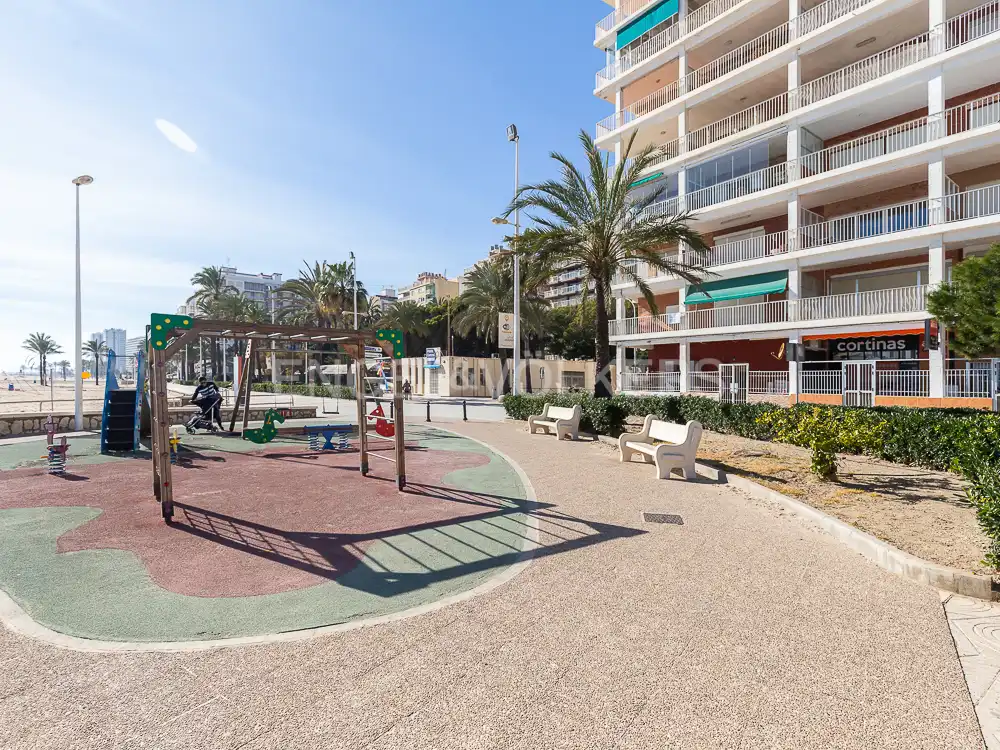 Vista exterior de Residencial en venda en Cullera