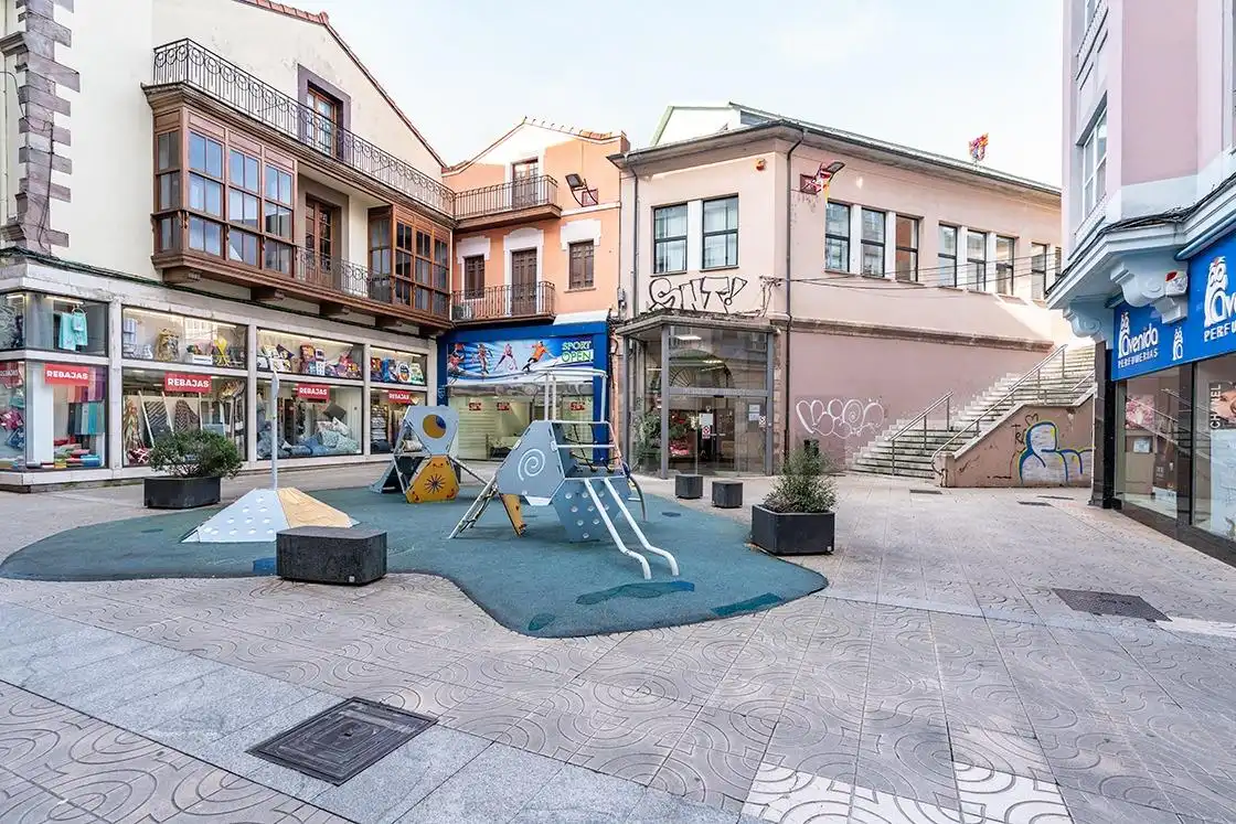 Casa o chalet en venta en Torrelavega  con Aire acondicionado y Balcón