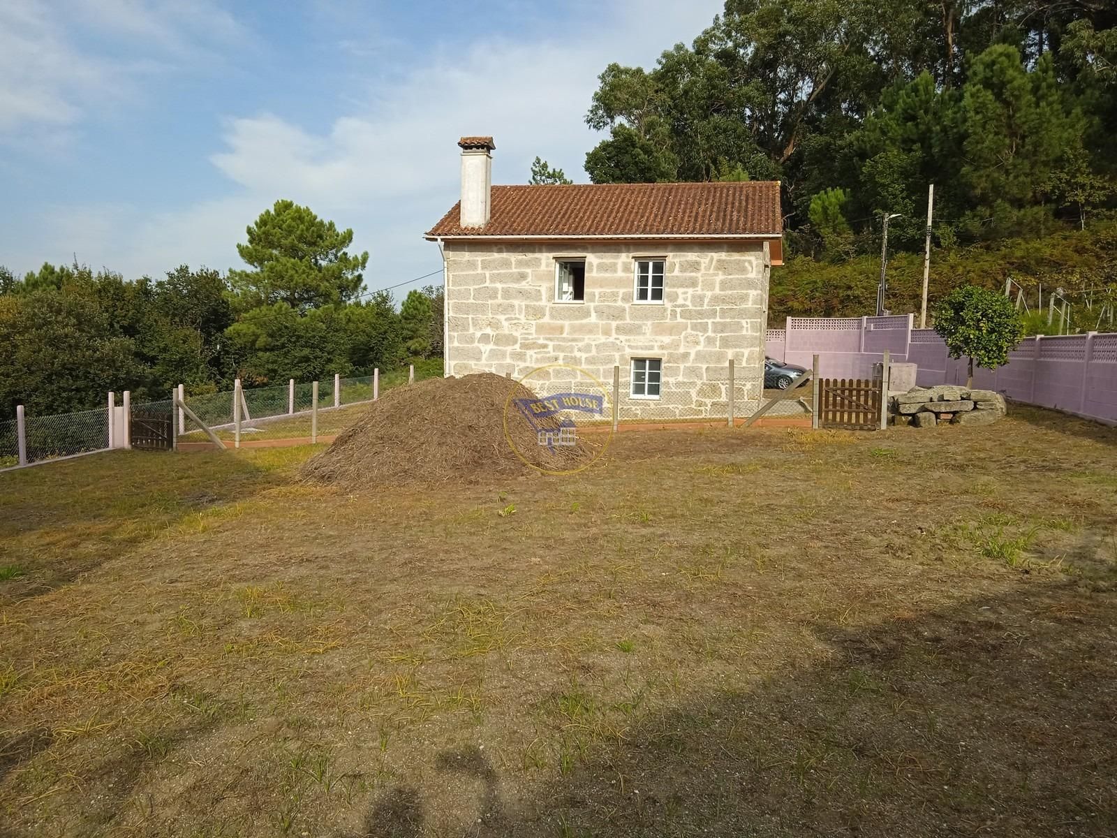 House or chalet for sale in Vigo   with Heating, Private garden and Storage room