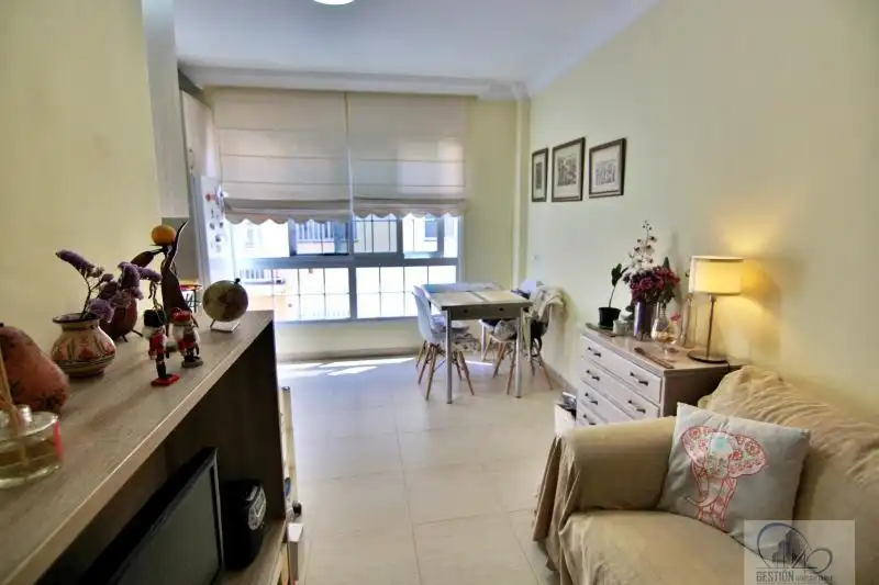 Sala d'estar de Pis en venda en Santa Cruz de Tenerife amb Moblat