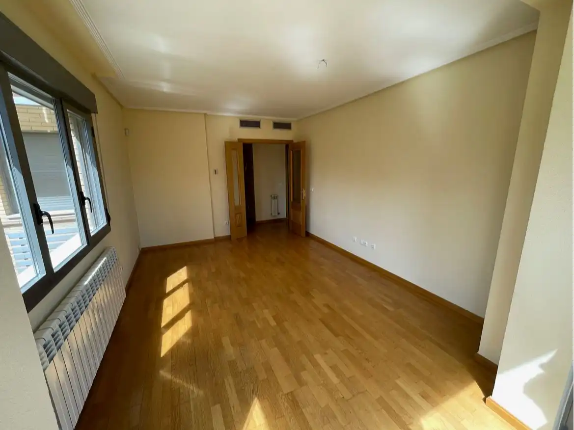 Wohnung zur Miete in Calle del Arte, 19, Costillares