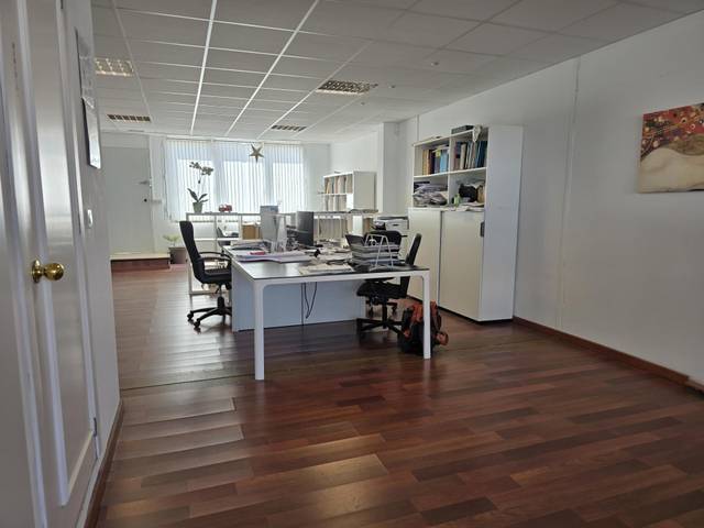 Oficina en Alquiler en Carrer CAN CALAFAT en Son Riera - Aeroport