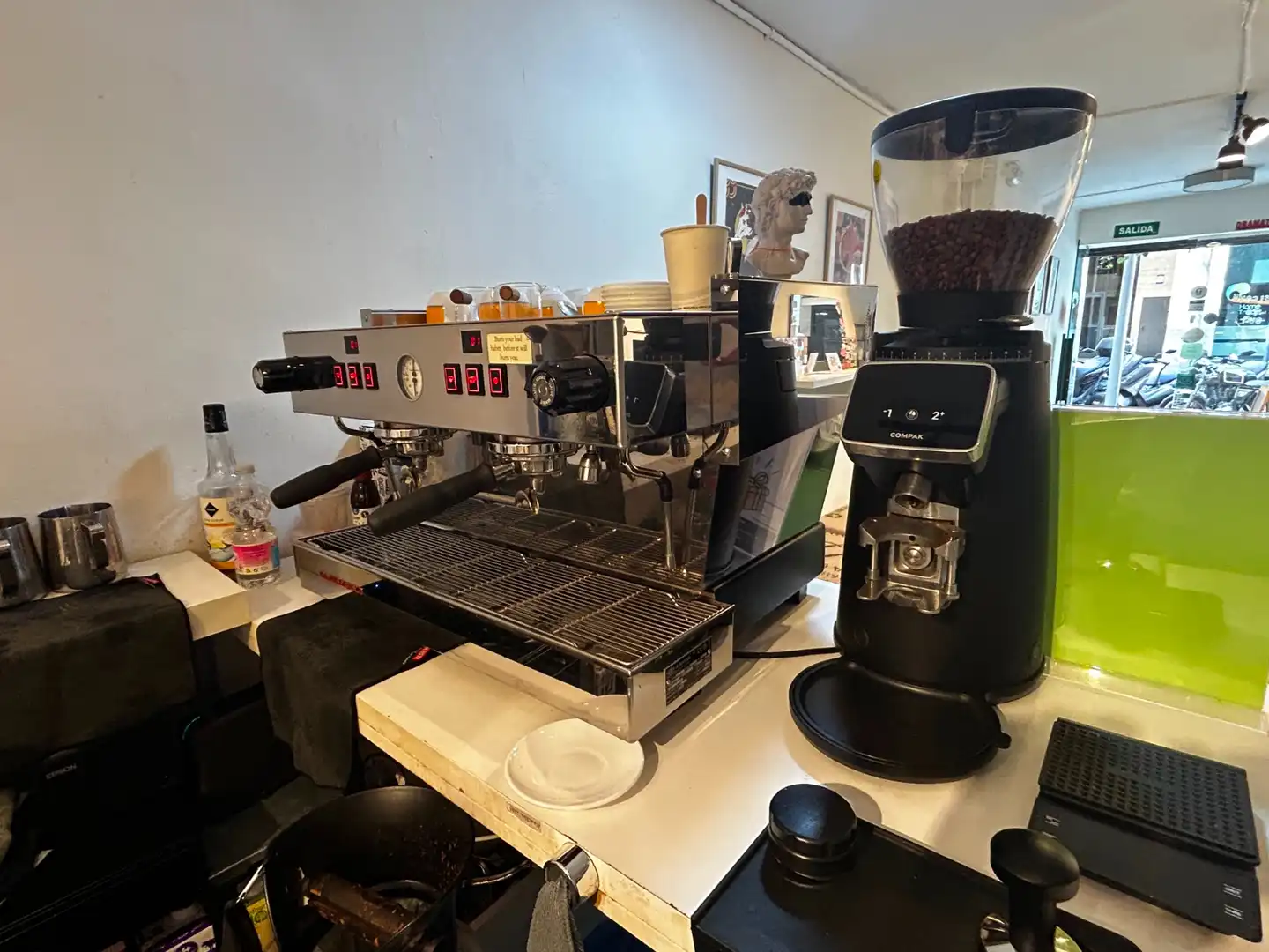 Business premises for transfer in Eixample, imagen 7