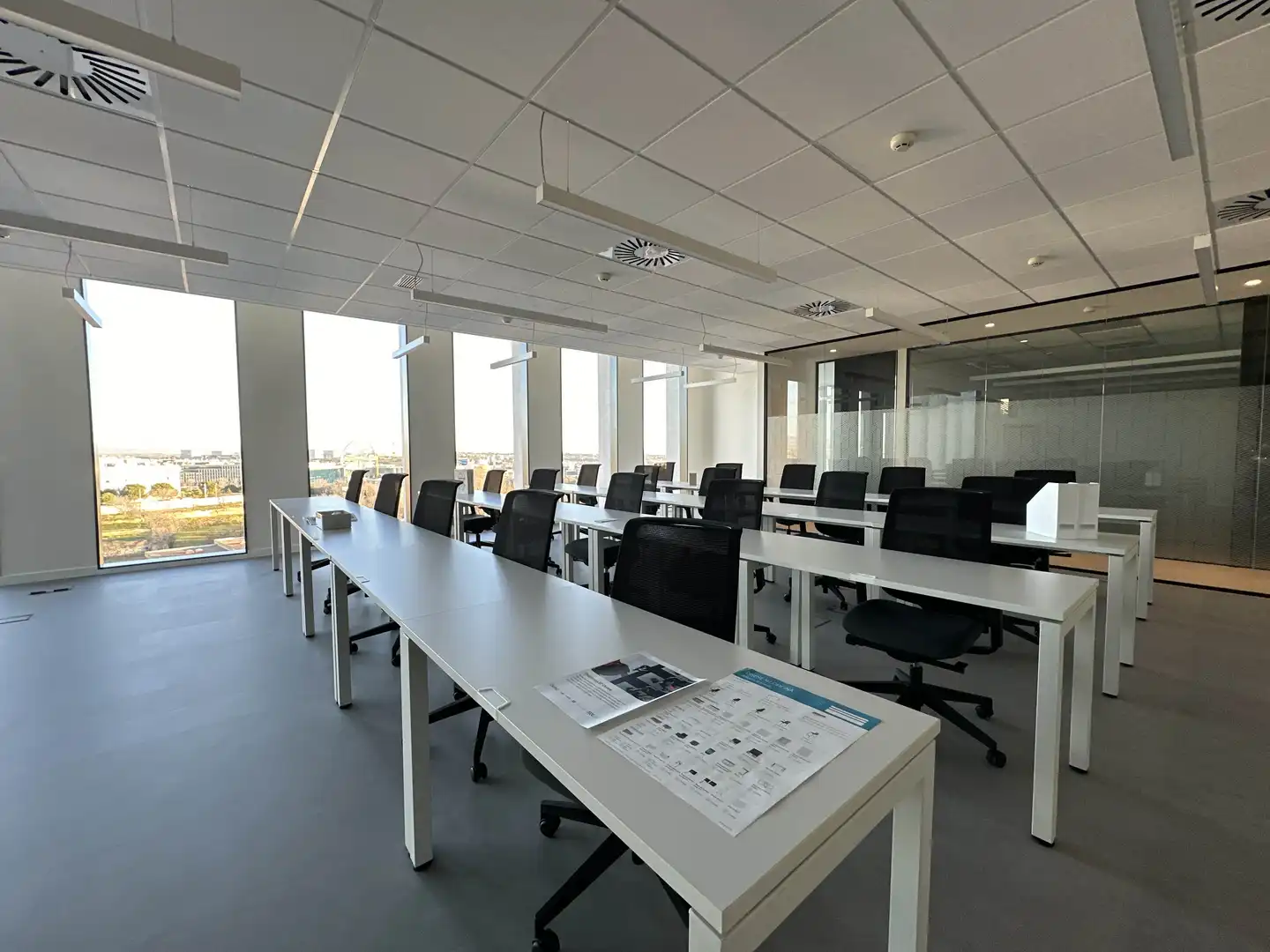 Office for rent in Madrid  with Air Conditioner, Heating and Furnished