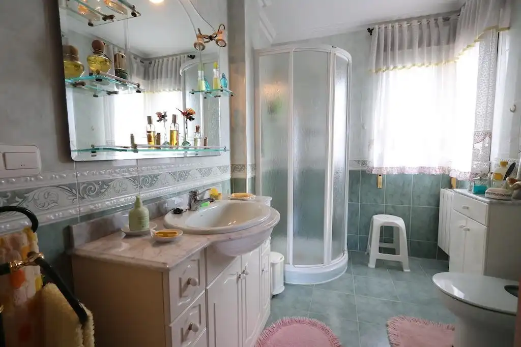 Detached house with pool for sale in Calle LOS PIRINEOS, imagen 16