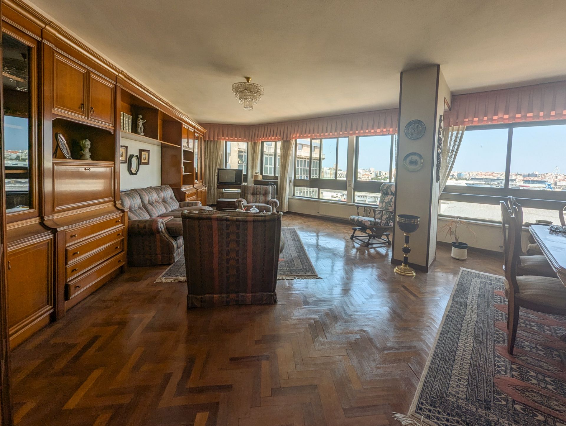 Living room of Flat for sale in A Coruña Capital   with Heating, Parquet flooring and Storage room