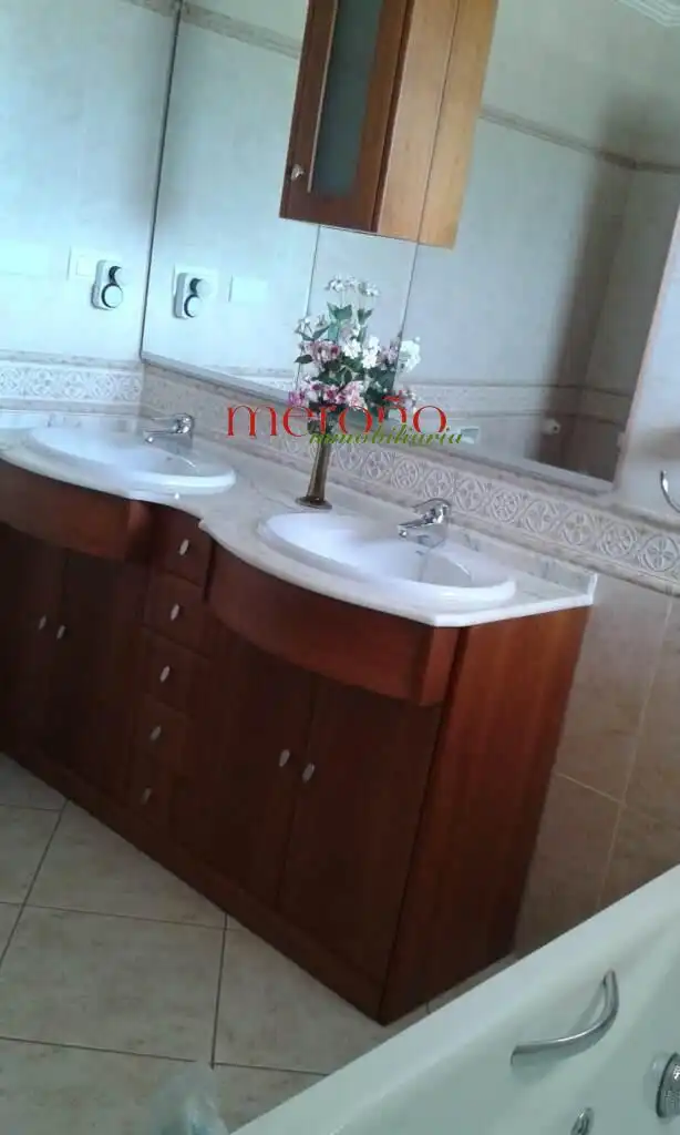 Detached house with garden for sale in Alzabares, imagen 8