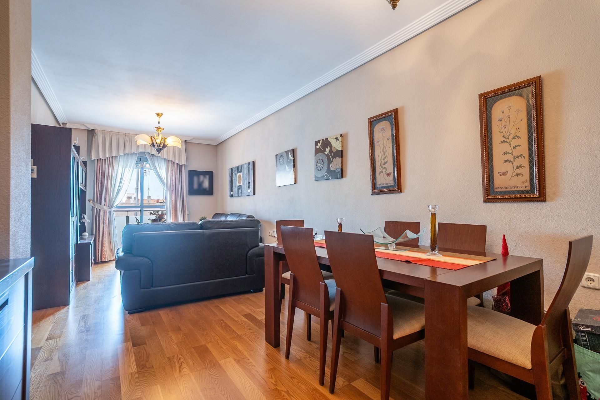 Flat for sale in Los Ángeles - Cruz de Caravaca