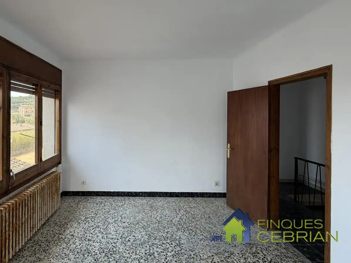 Sala de estar de Casa adosada en venta en Alella con Calefacción y Horno