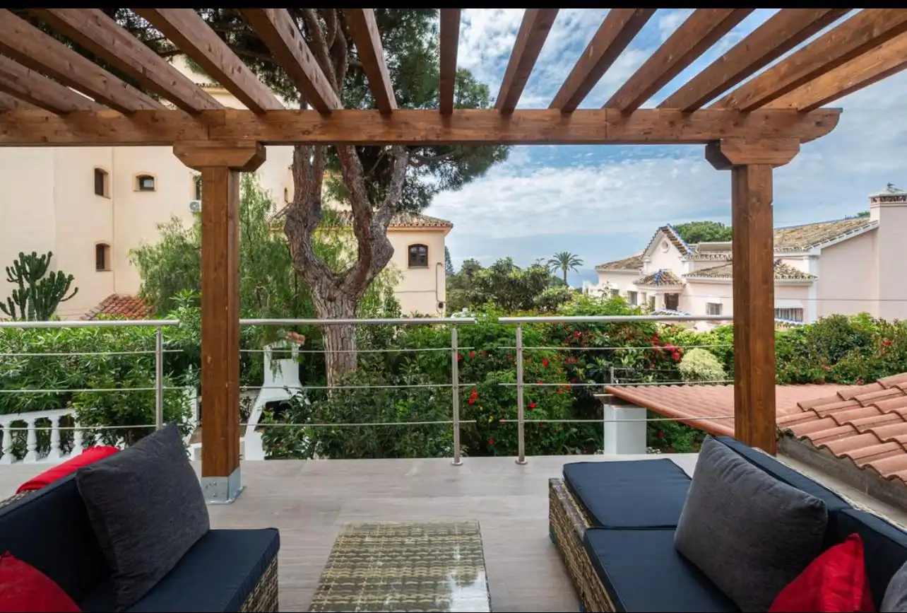 Terraza de Casa o chalet de alquiler en Marbella con Aire acondicionado, Calefacción y Jardín privado