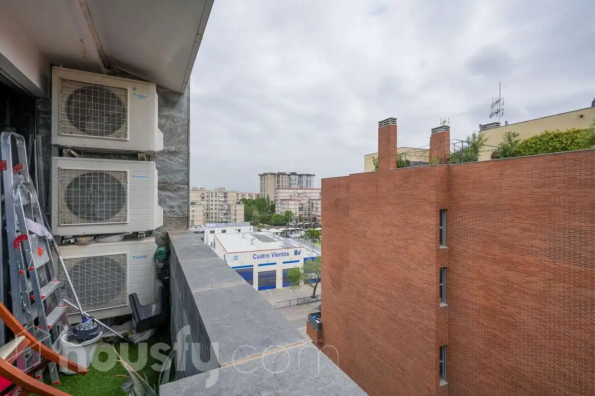 Piso con ascensor en venta en Cl. Poema Sinfónico ., imagen 45