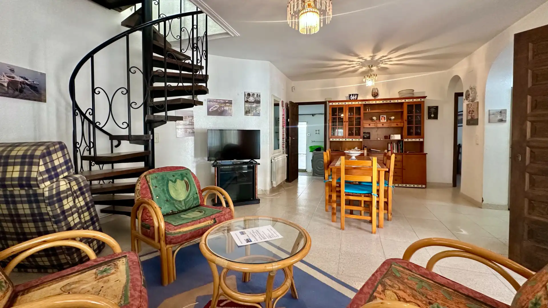 Sala de estar de Casa o chalet en venta en L'Ametlla de Mar  con Aire acondicionado, Jardín privado y Piscina