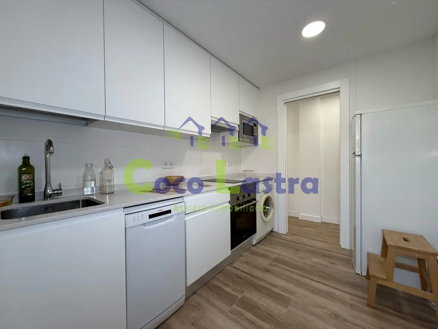 Cuina de Àtic de lloguer en Salamanca amb Calefacció, Parquet i Terrassa