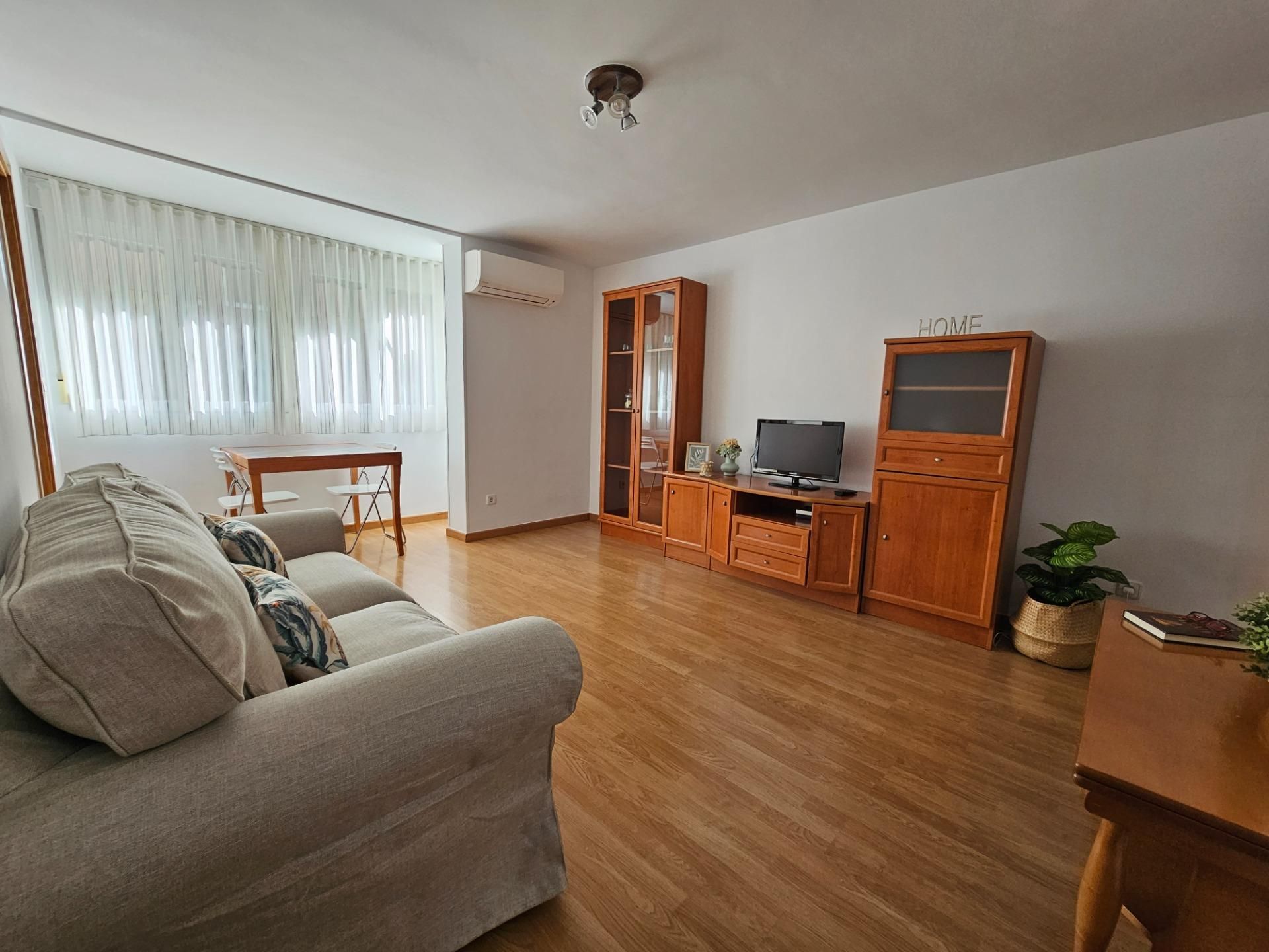 Sala d'estar de Pis de lloguer en  Madrid Capital amb Aire condicionat i Traster