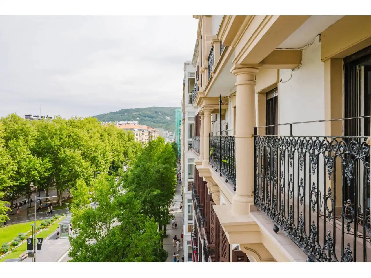 Flat with terrace for sale in Calle Garibai 1, imagen 3
