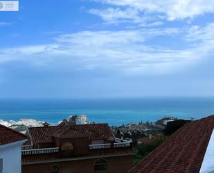 Vista exterior de Apartament de lloguer en Benalmádena amb Aire condicionat i Terrassa