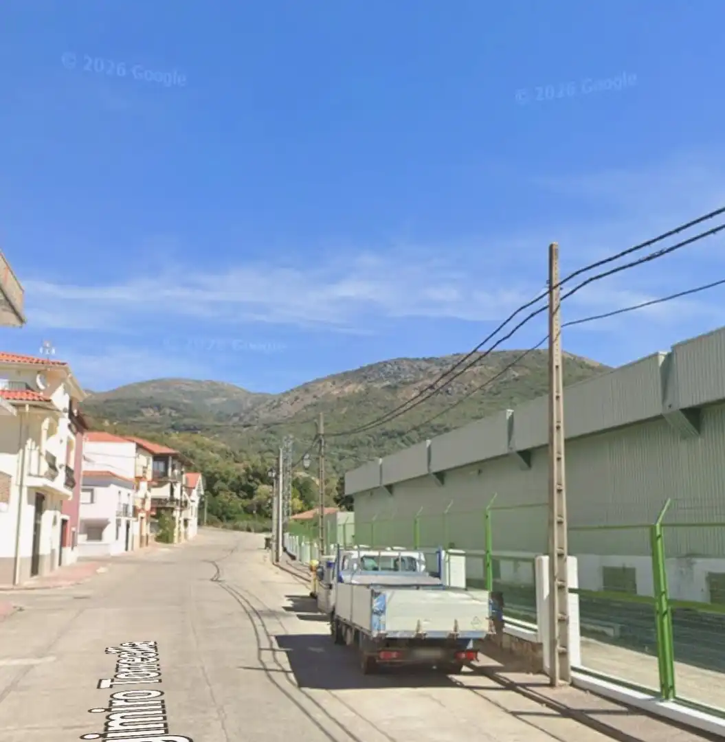 Vista exterior de Pis en venda en Jarandilla de la Vera amb Balcó