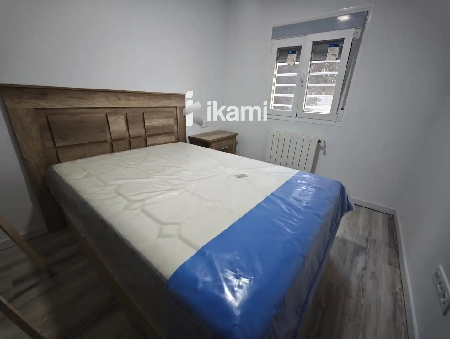 Habitación de Piso en venta en Madrid con Calefacción, Jardín privado y Amueblado