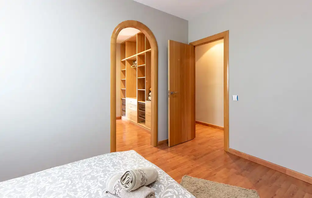 Chalet con terraza en venta en Calle Urba Coto Riñales 119, imagen 15