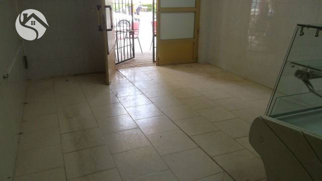 Local comercial en Alquiler en Reyes Católicos - Paseo San Antonio