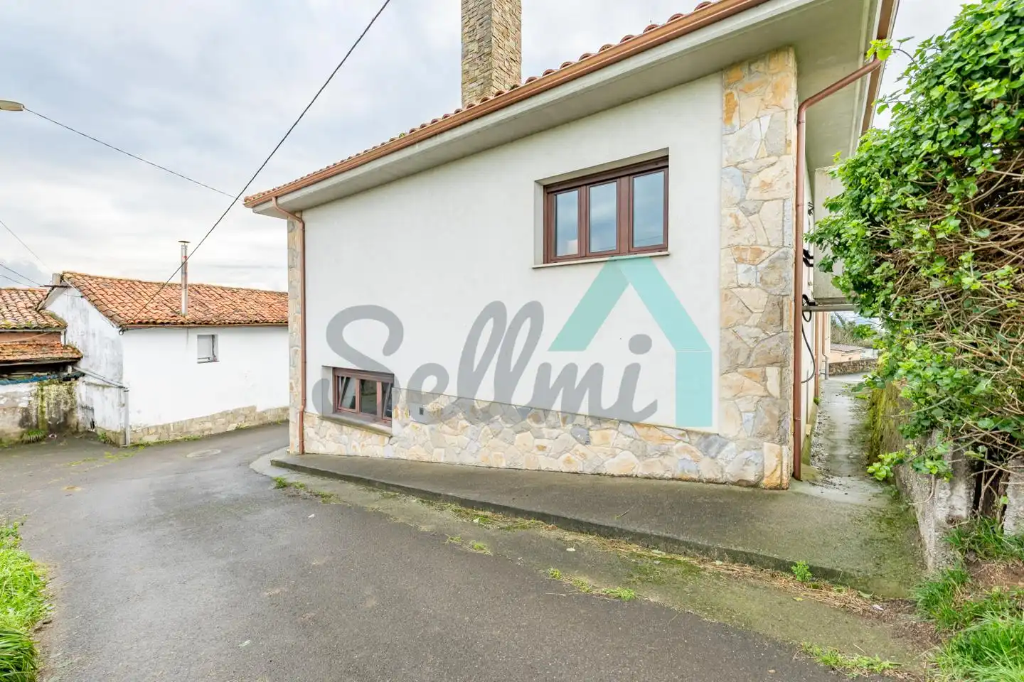 Casa adosada en venta en Lugar Llovera, Parroquias Sur - La Manjoya