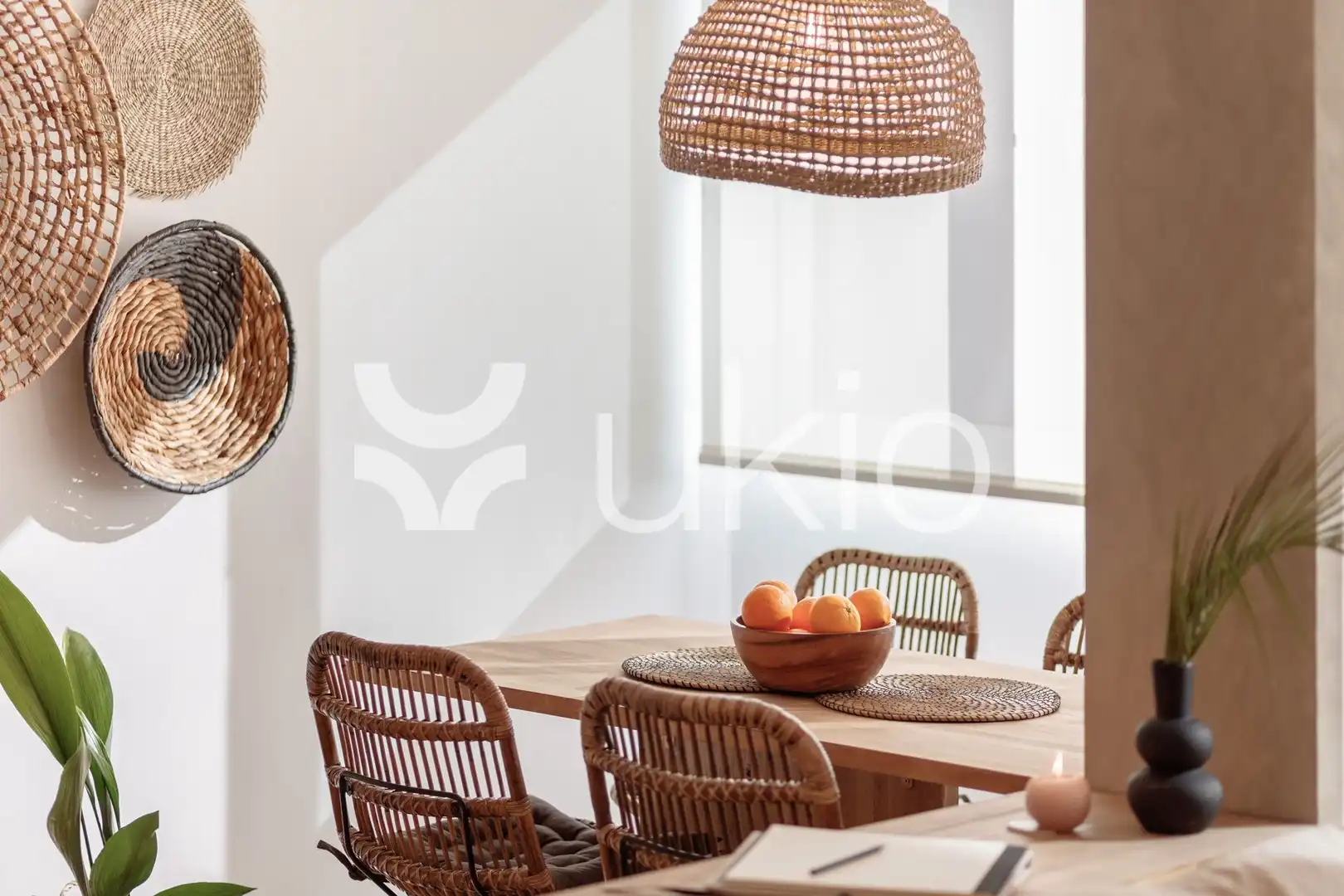 Menjador de Apartament de lloguer en Madrid amb Aire condicionat, Calefacció i Moblat