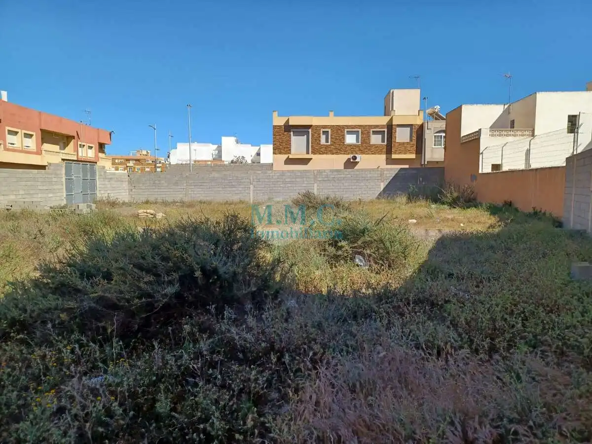 Wohnbaugrundstück zum Verkauf in Roquetas de Mar ciudad, imagen 5