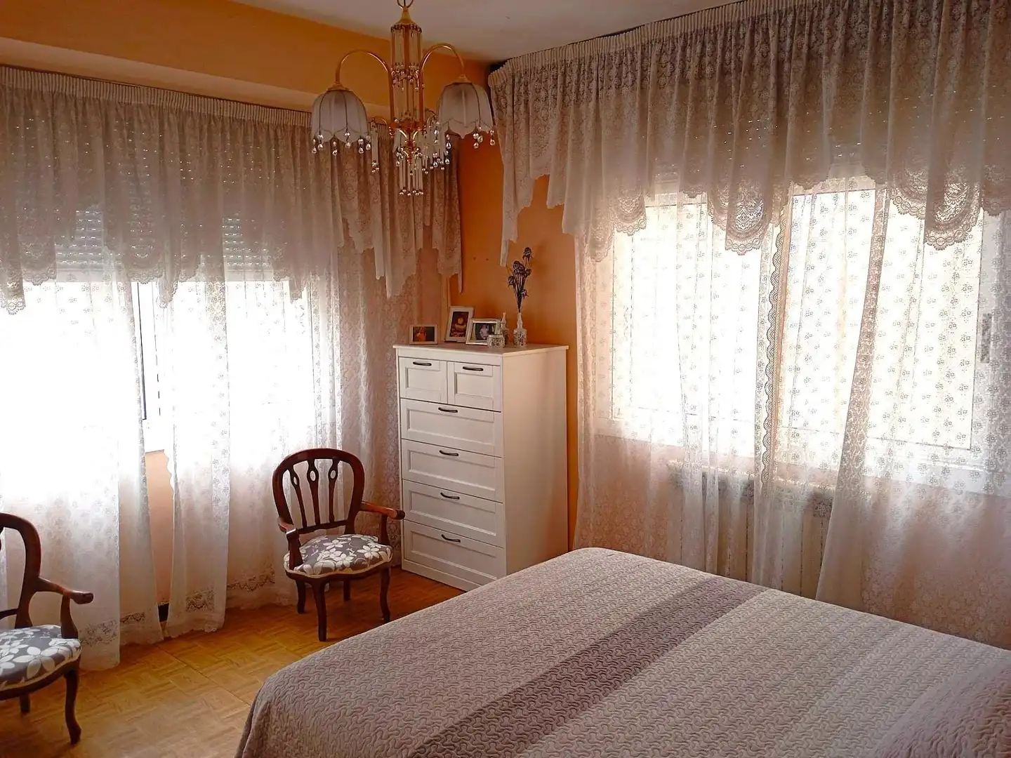 Dormitori de Casa o xalet en venda en Arteixo amb Calefacció