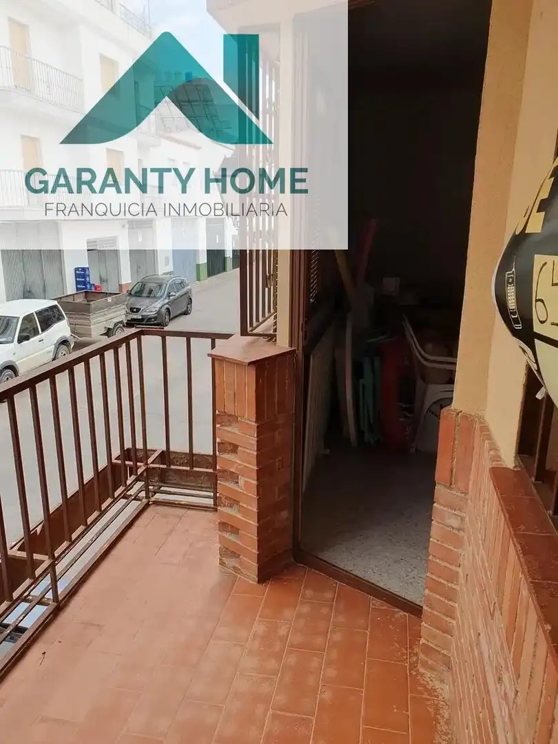 Vista exterior de Piso en venta en Torredonjimeno con Balcón