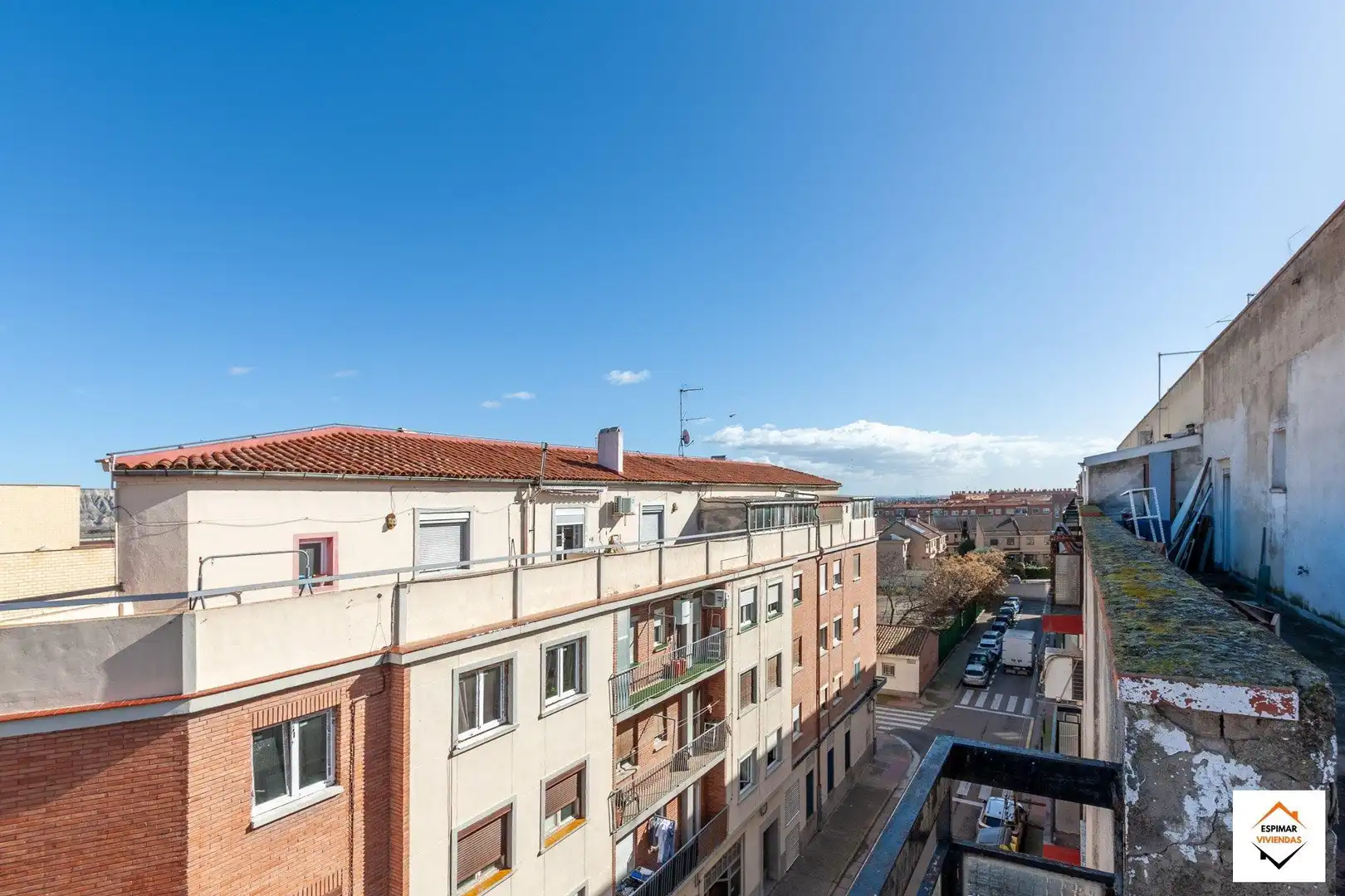Vista exterior de Pis en venda en Zaragoza amb Terrassa