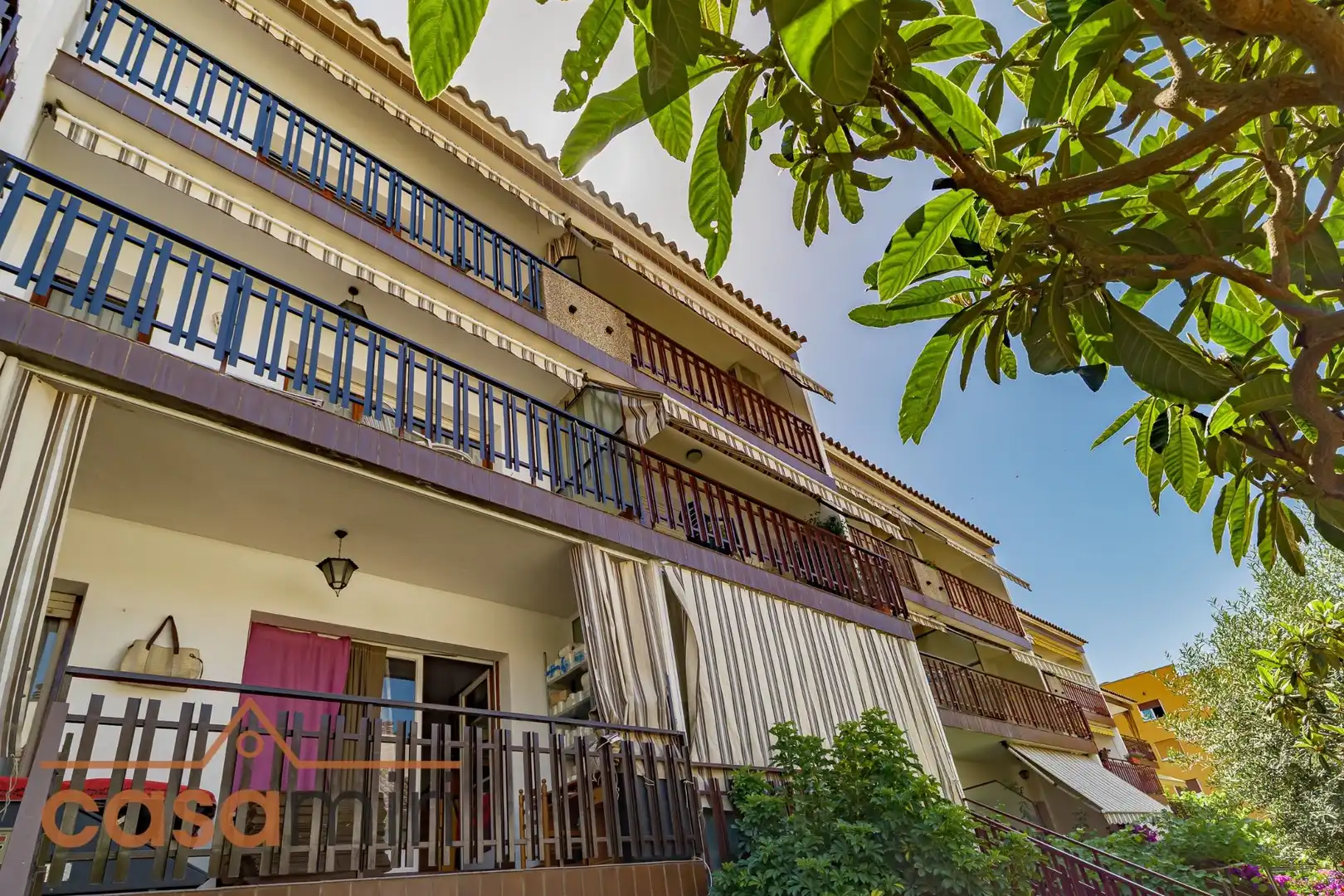 Vista exterior de Casa o xalet en venda en Arenys de Mar amb Calefacció, Jardí privat i Terrassa