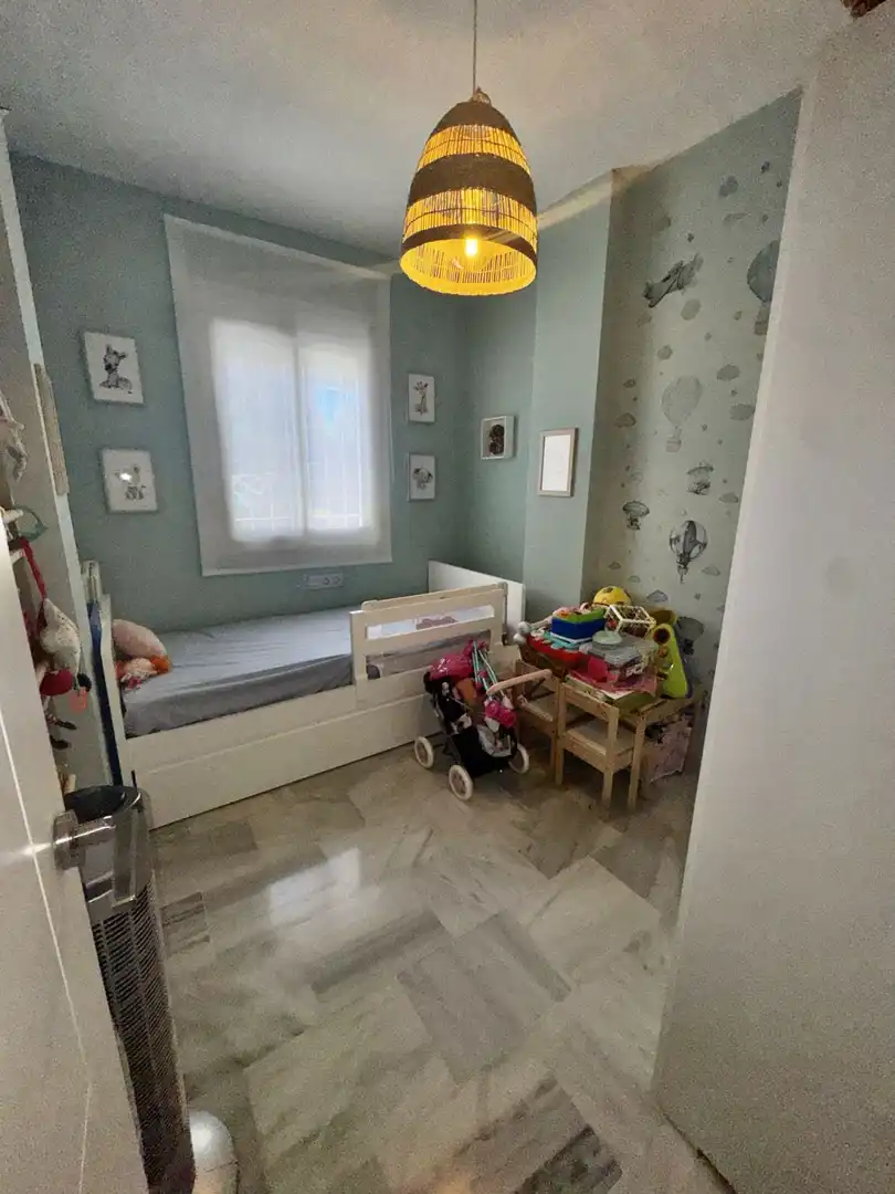 Habitación de Piso en venta en Tomares con Aire acondicionado, Calefacción y Piscina comunitaria