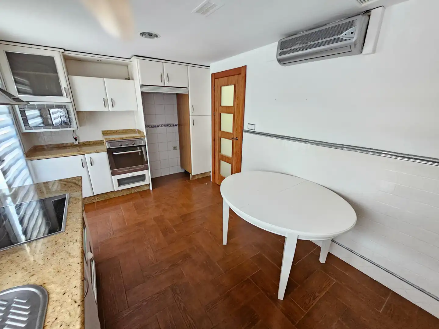 Cocina de Casa adosada en venta en Ogíjares con Aire acondicionado, Trastero y Amueblado