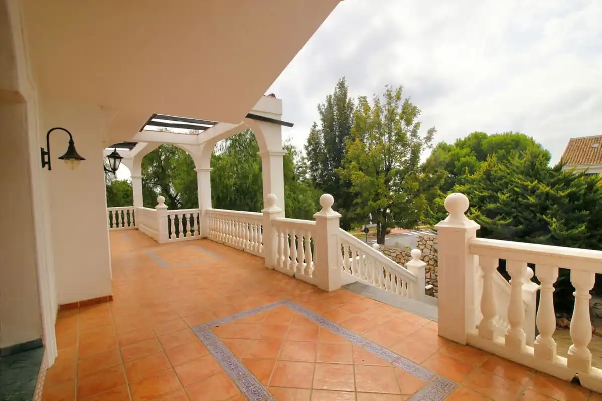 Chalet con piscina en venta en Torrequebrada, imagen 3