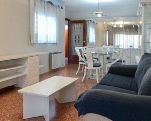 Sala d'estar de Pis en venda en Reus amb Calefacció, Terrassa i Moblat