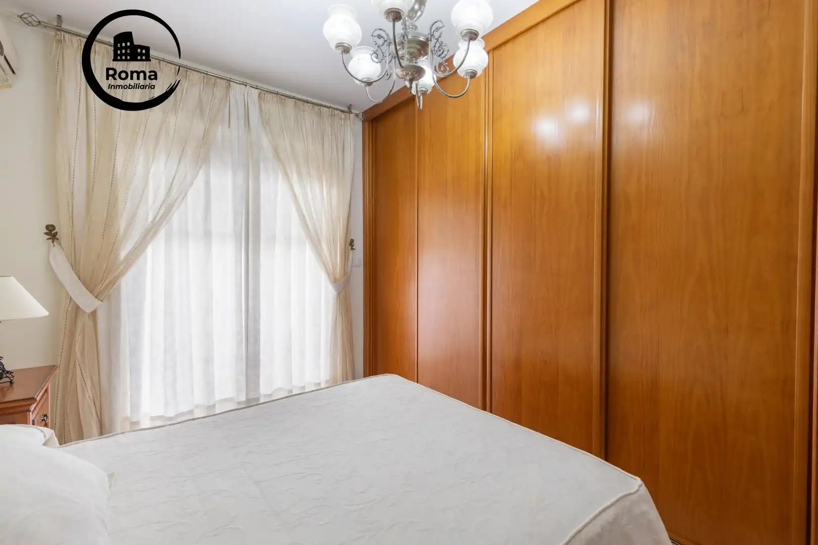 Schlafzimmer von Einfamilien-Reihenhaus zum Verkauf in Vegas del Genil mit Klimaanlage, Heizung und Terrasse