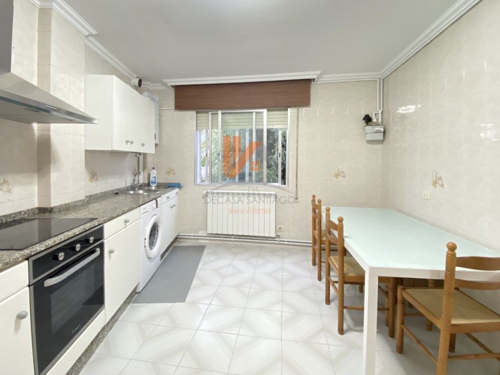 Kitchen of Flat for rent in Santiago de Compostela   with Furnished