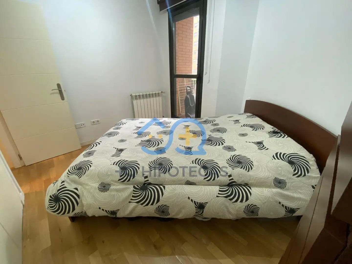 Bedroom of Flat for sale in Madrid  with Air Conditioner, Heating and Storage room